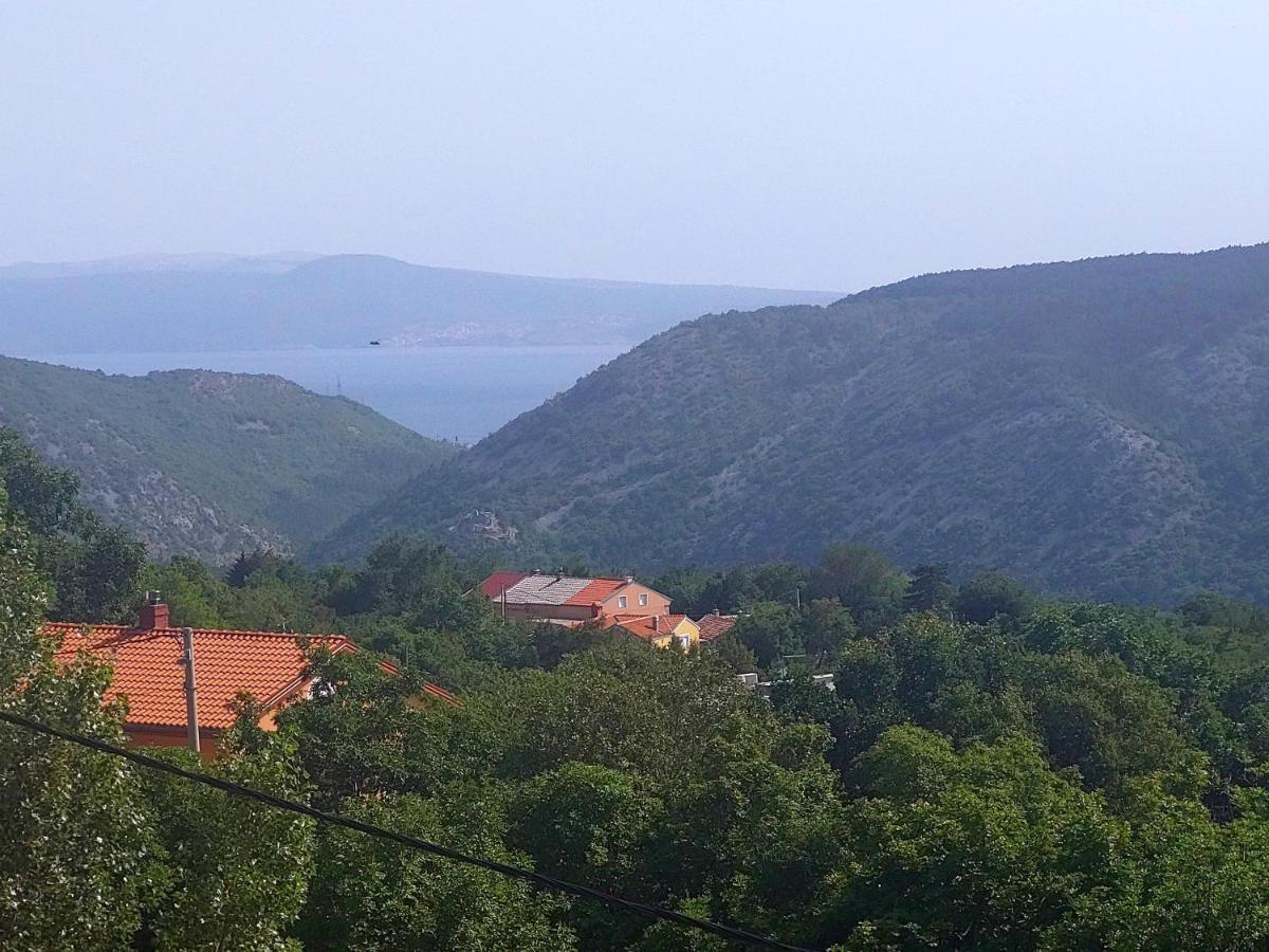 Apartman Sous Les Rochers Grizane-Belgrad Exterior photo